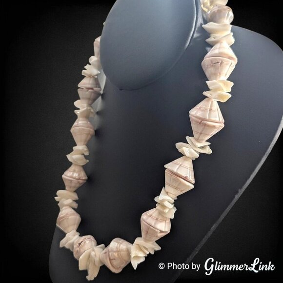 Vintage Chunky Cone & Chip Shell Natural Handmade Beaded 19" Necklace - Picture 4 of 11